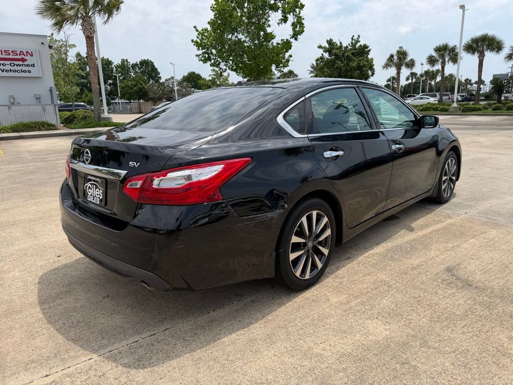 Used 2016 Nissan Altima 2.5 SV FWD image 5