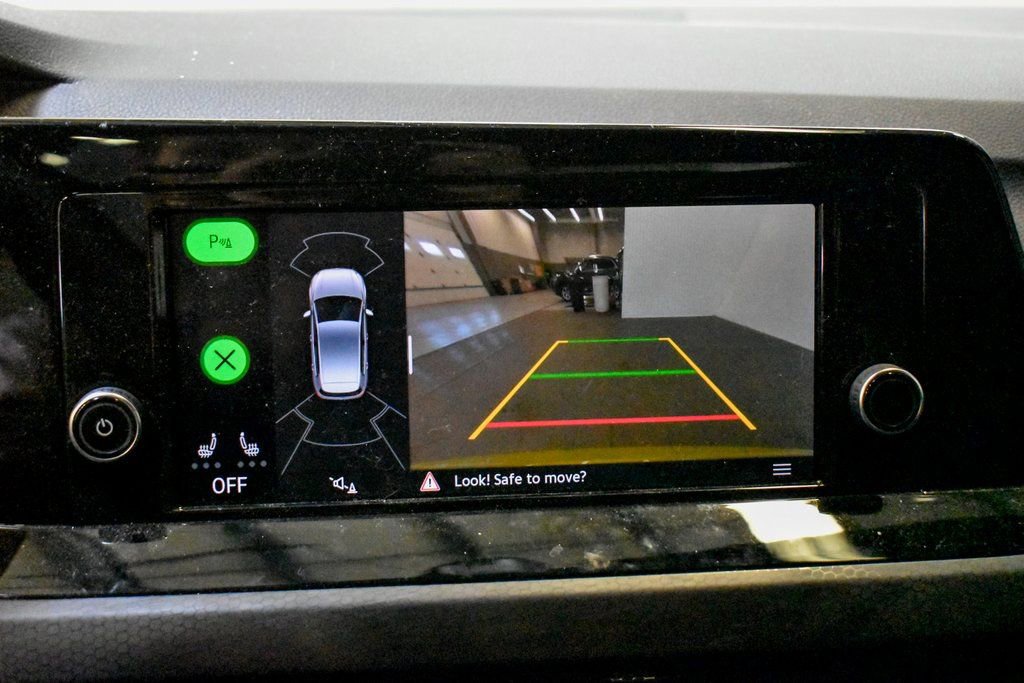 Used 2023 Volkswagen GTI 40th Anniversary Edition image 15