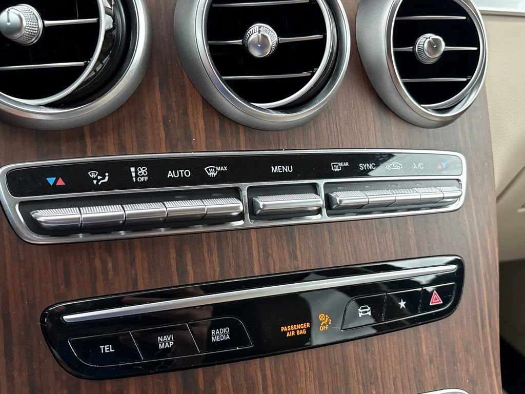 Used 2022 Mercedes-Benz GLC 300 4MATIC image 17