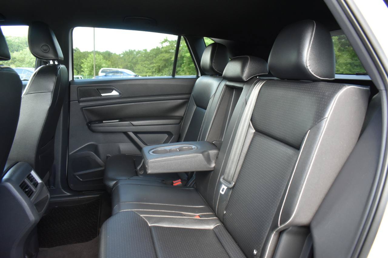Used 2020 Volkswagen Atlas Cross Sport SE FWD image 26