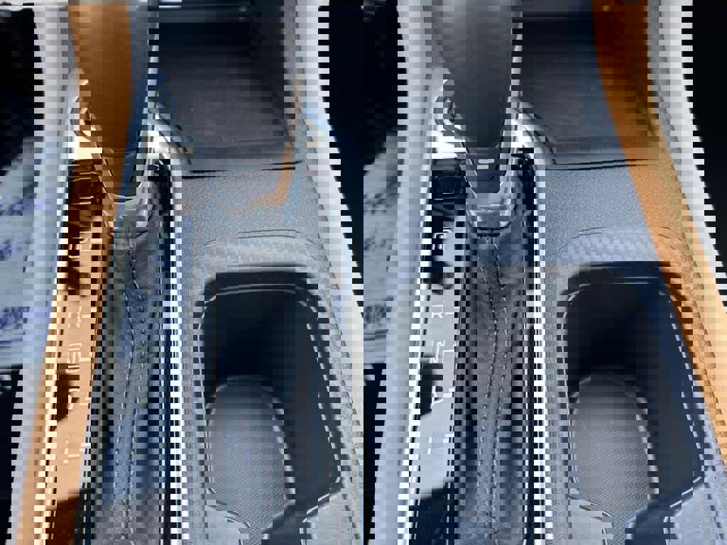 New 2024 Nissan Sentra SV w/ SV Premium Package image 23