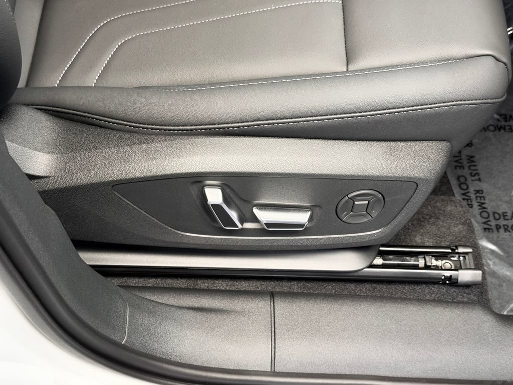 New 2026 Audi Q3 quattro 2.0T AWD/4WD image 27
