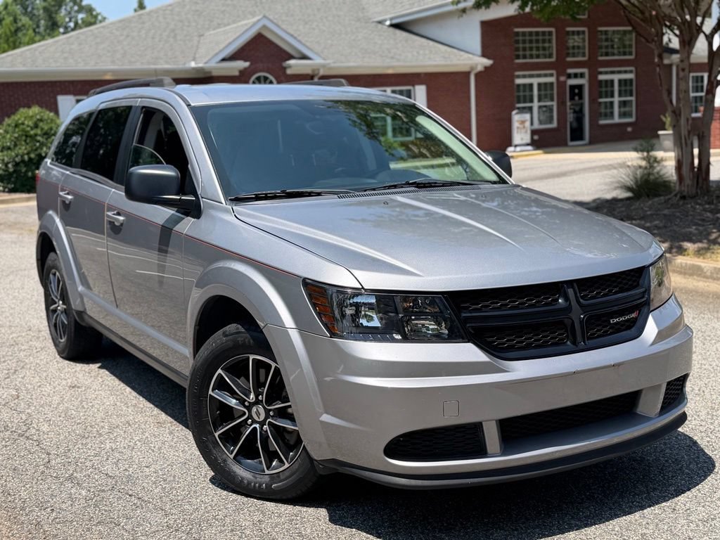Used 2018 Dodge Journey SE w/ Blacktop Package FWD image 7