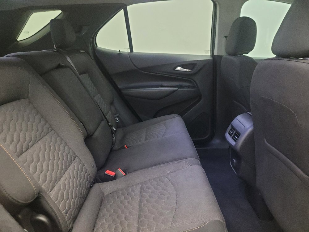 Used 2018 Chevrolet Equinox LT FWD image 19