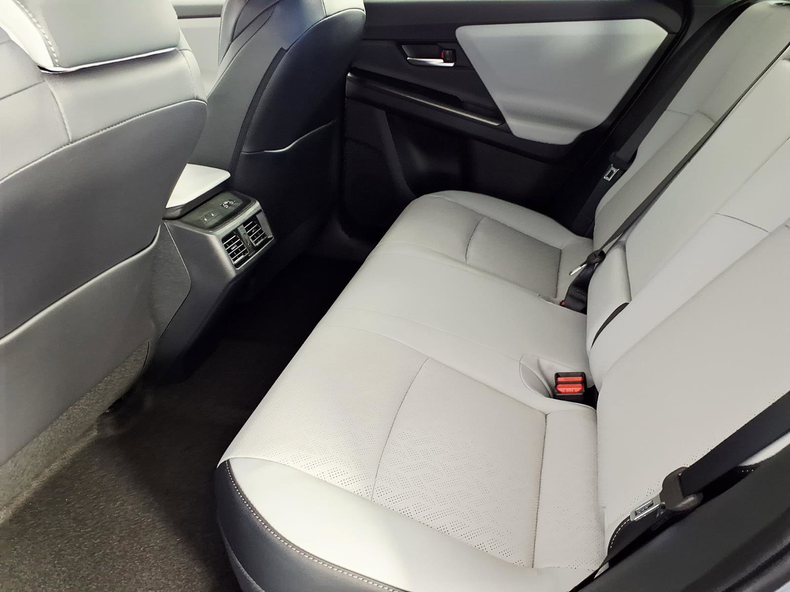 New 2026 Subaru Solterra Limited XT image 5