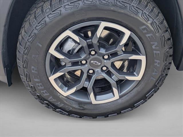 Used 2025 Chevrolet Equinox ACTIV AWD/4WD image 24