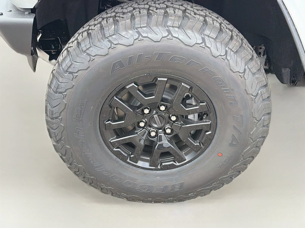 New 2026 Ford Bronco Raptor w/ Interior Carbon Fiber Pack AWD/4WD image 33