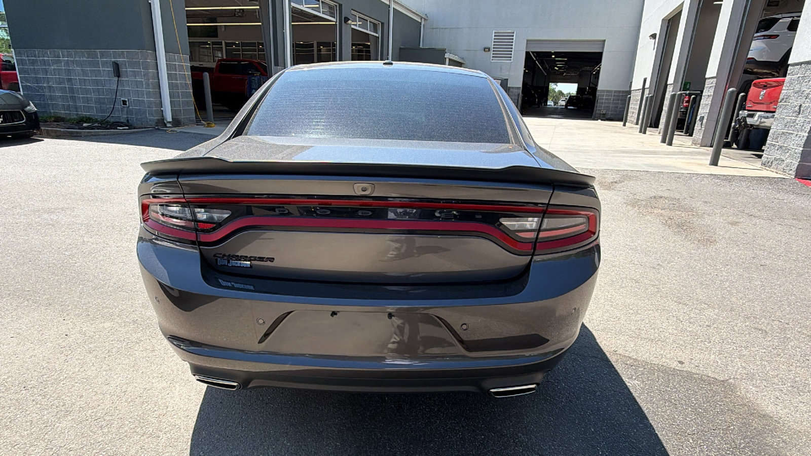 Used 2022 Dodge Charger SXT w/ Blacktop Package image 9