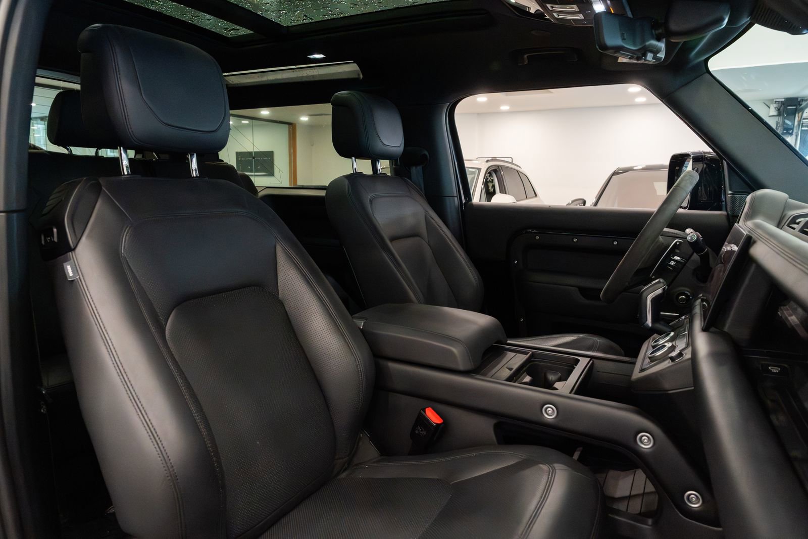 Used 2020 Porsche Cayenne E-Hybrid Coupe w/ Premium Plus Package image 29