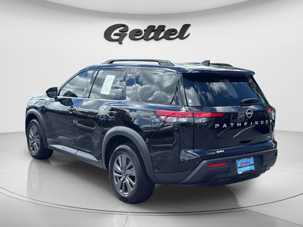 Used 2024 Nissan Pathfinder SV FWD image 7