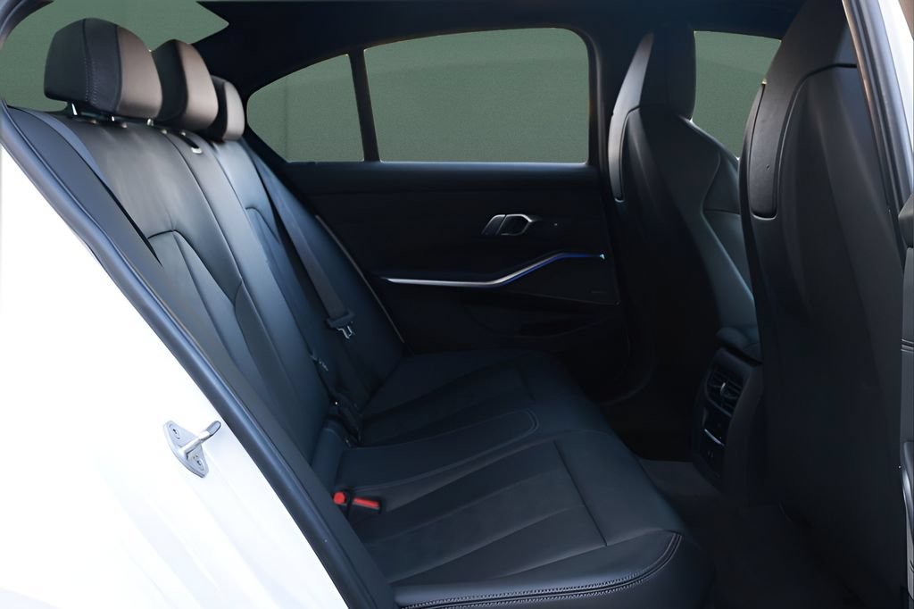 Used 2022 BMW M3 w/ Executive Package RWD image 30