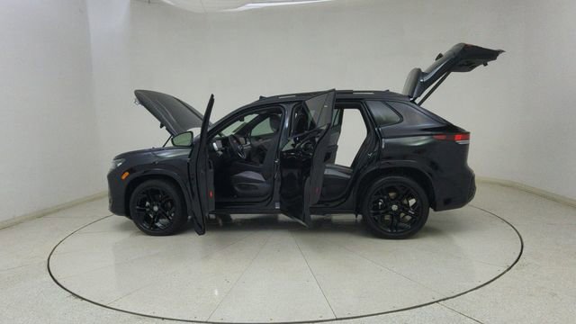 Used 2025 Volkswagen Tiguan SE R-Line image 71