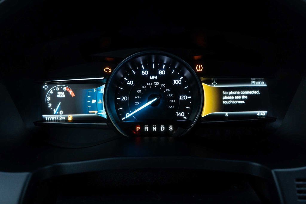 Used 2017 Ford Explorer XLT w/ Equipment Group 202A image 22