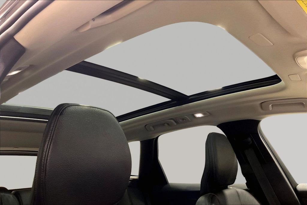 Certified 2023 Volvo XC60 B5 Plus w/ Climate Package AWD/4WD image 27