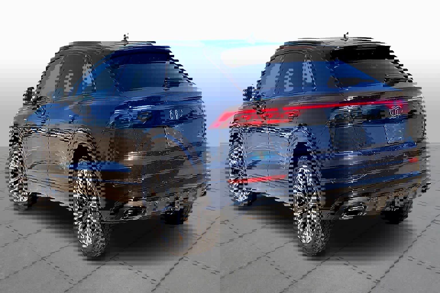 New 2026 Audi Q8 Prestige image 12