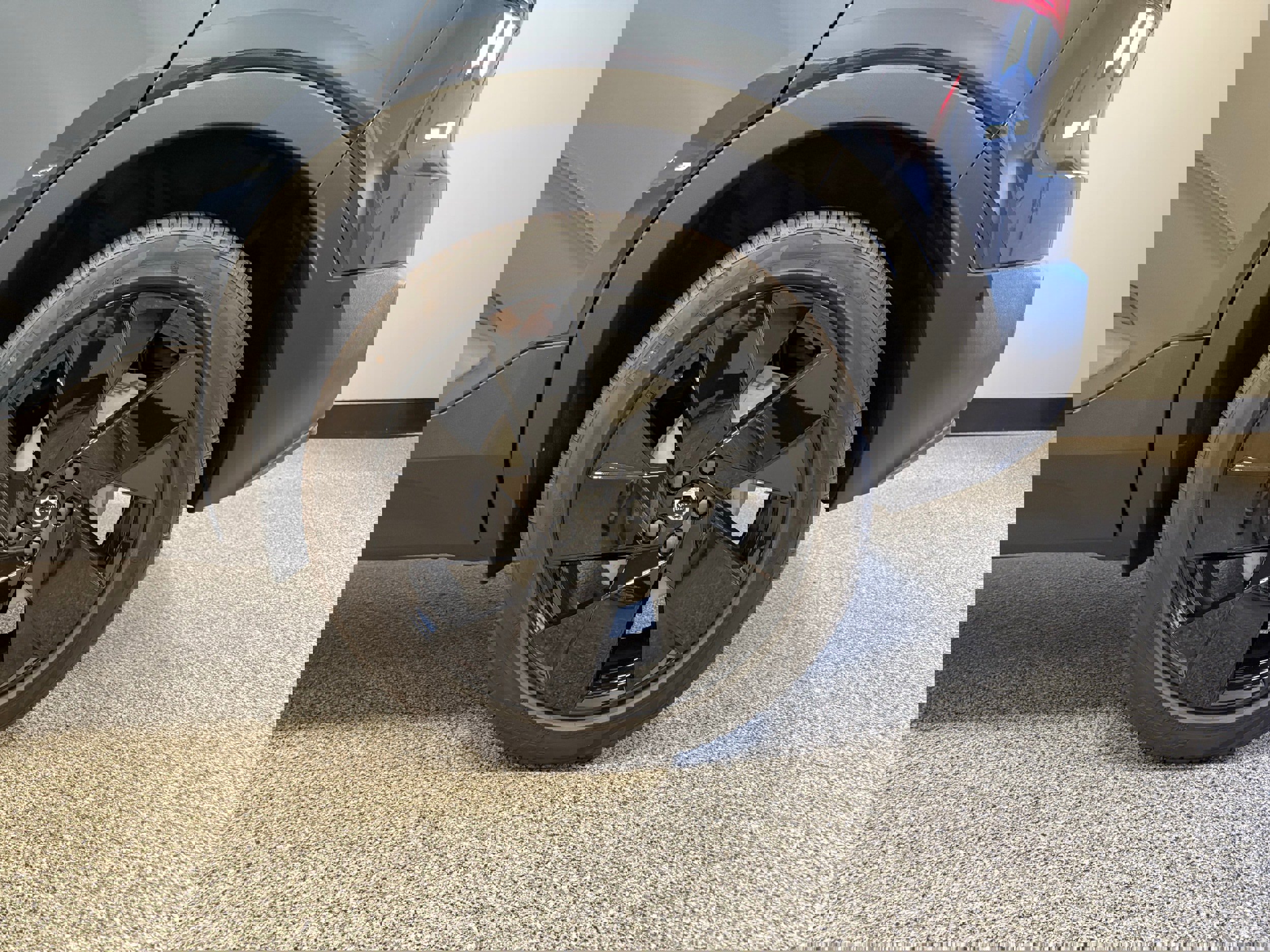 New 2026 Volvo XC40 B5 Ultra w/ Protection Package Premier image 14