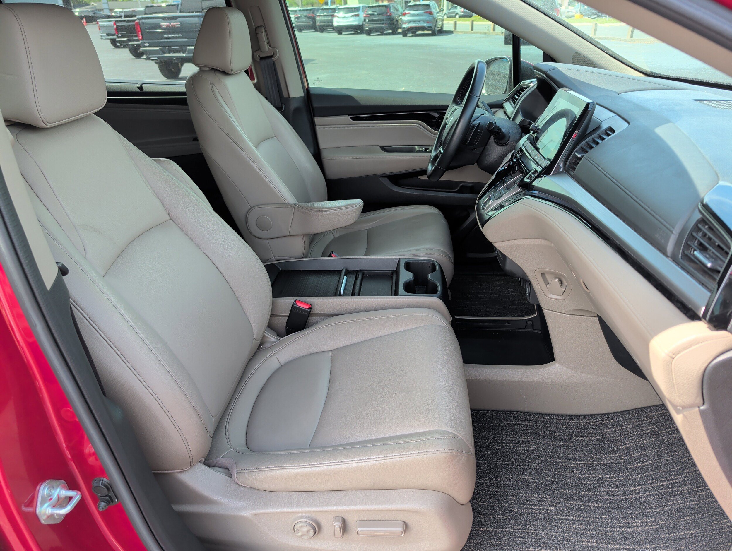 Used 2023 Honda Odyssey Touring image 18