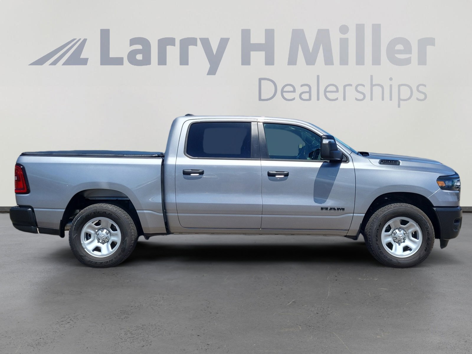 Used 2026 RAM 1500 Tradesman AWD/4WD image 6