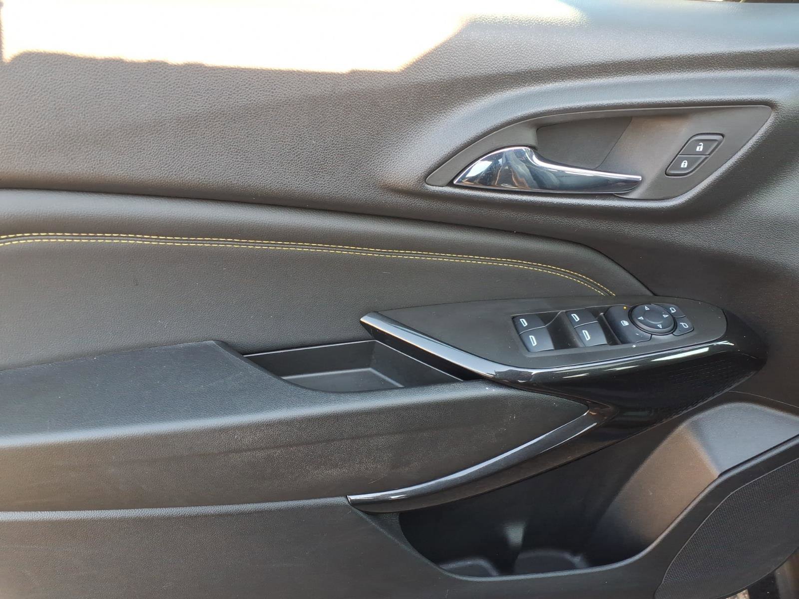 Used 2024 Chevrolet Trax ACTIV w/ Sunroof Package FWD image 15