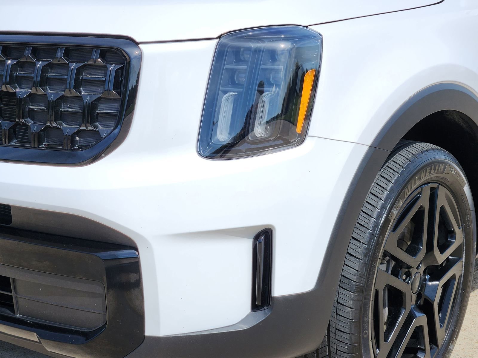 Used 2025 Kia Telluride EX X-Line image 10