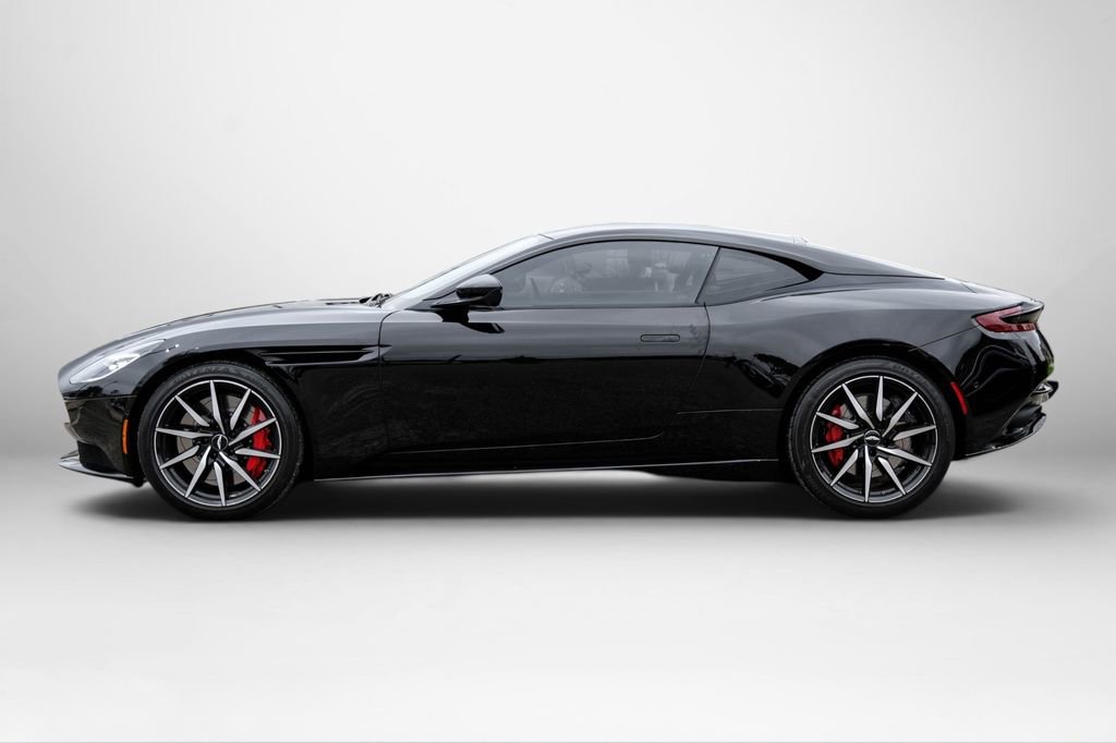 Used 2020 Aston Martin DB11 Coupe RWD image 9