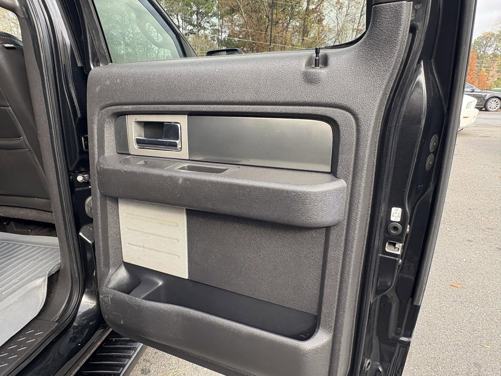 Used 2014 Ford F150 FX4 w/ Equipment Group 402A Luxury image 24