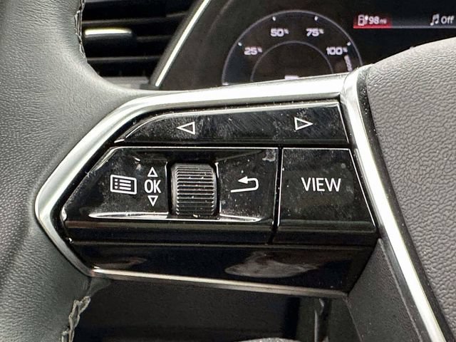 Used 2023 Audi e-tron Prestige w/ Prestige Package AWD/4WD image 29