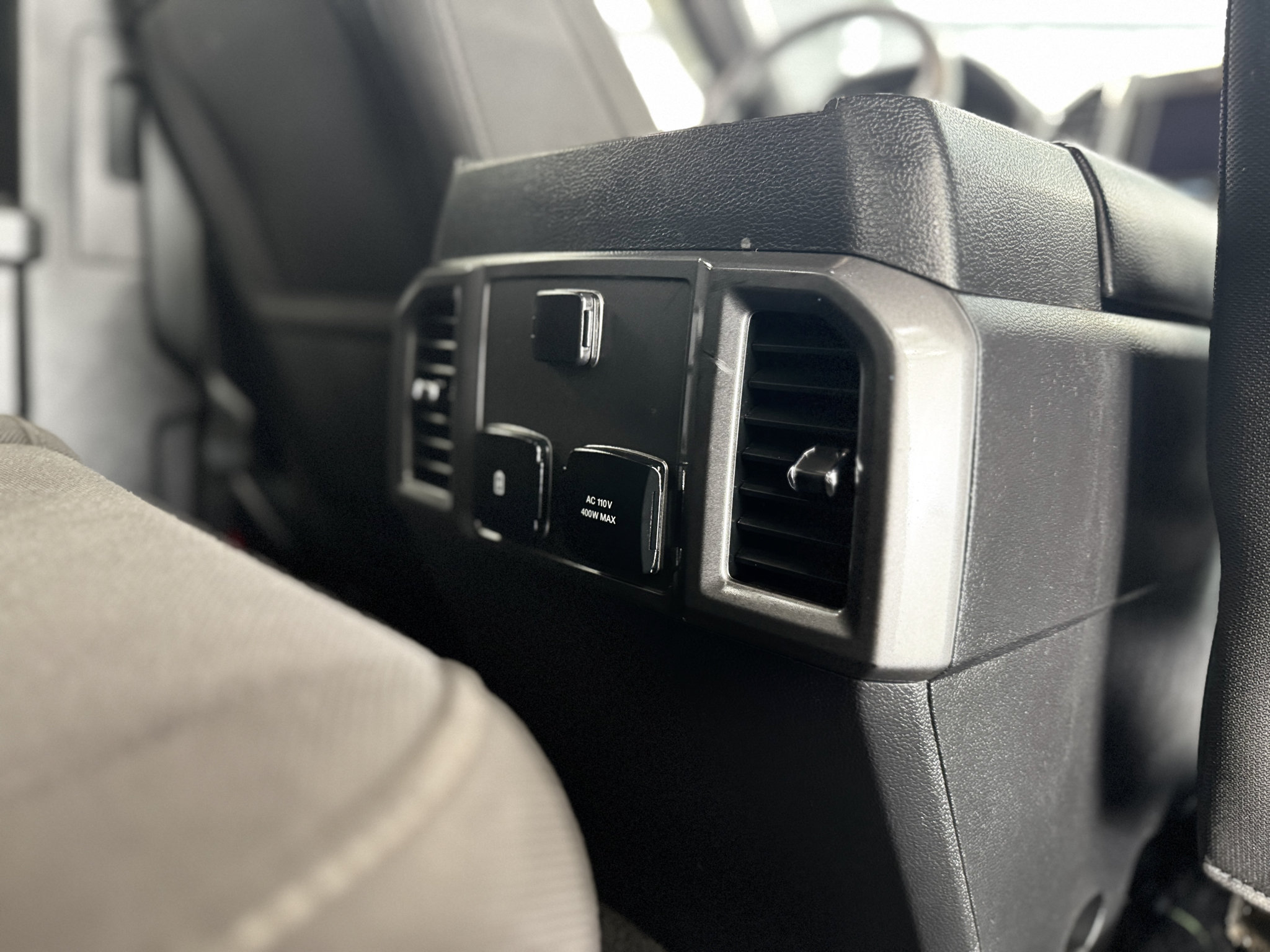 Used 2019 Ford F150 XLT w/ Equipment Group 302A Luxury AWD/4WD image 30