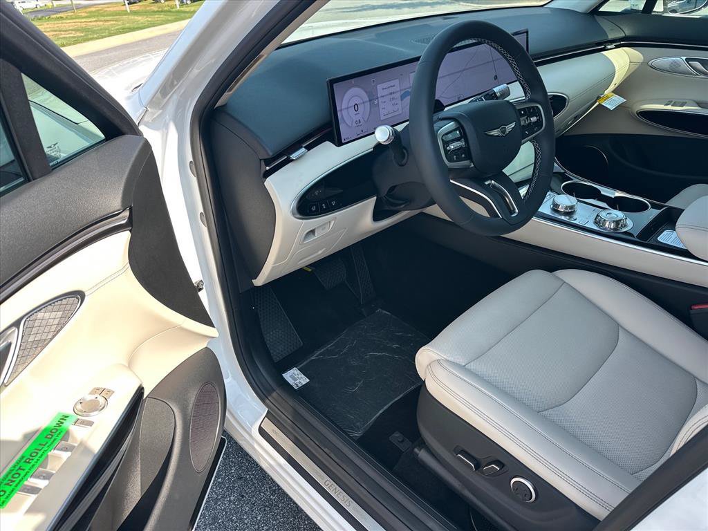 New 2027 Genesis GV70 2.5T AWD/4WD image 11