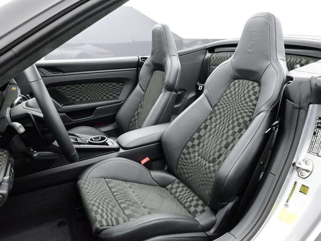 Certified 2026 Porsche 911 Carrera GTS RWD image 5