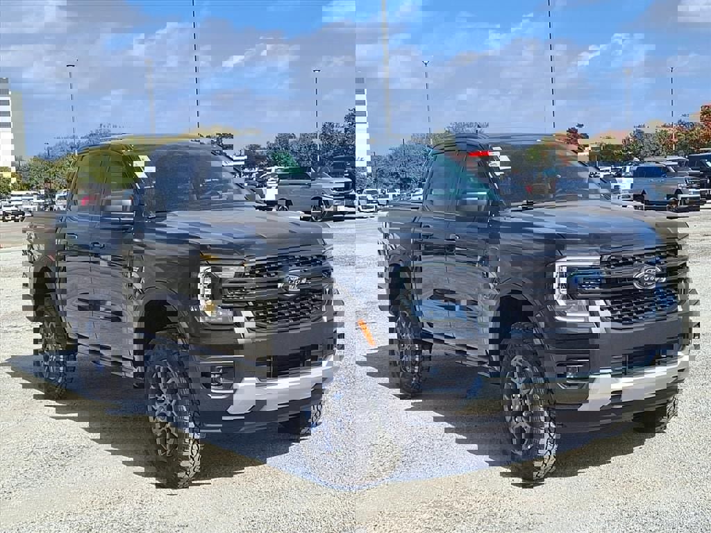 New 2025 Ford Ranger XLT w/ Convenience Package image 3