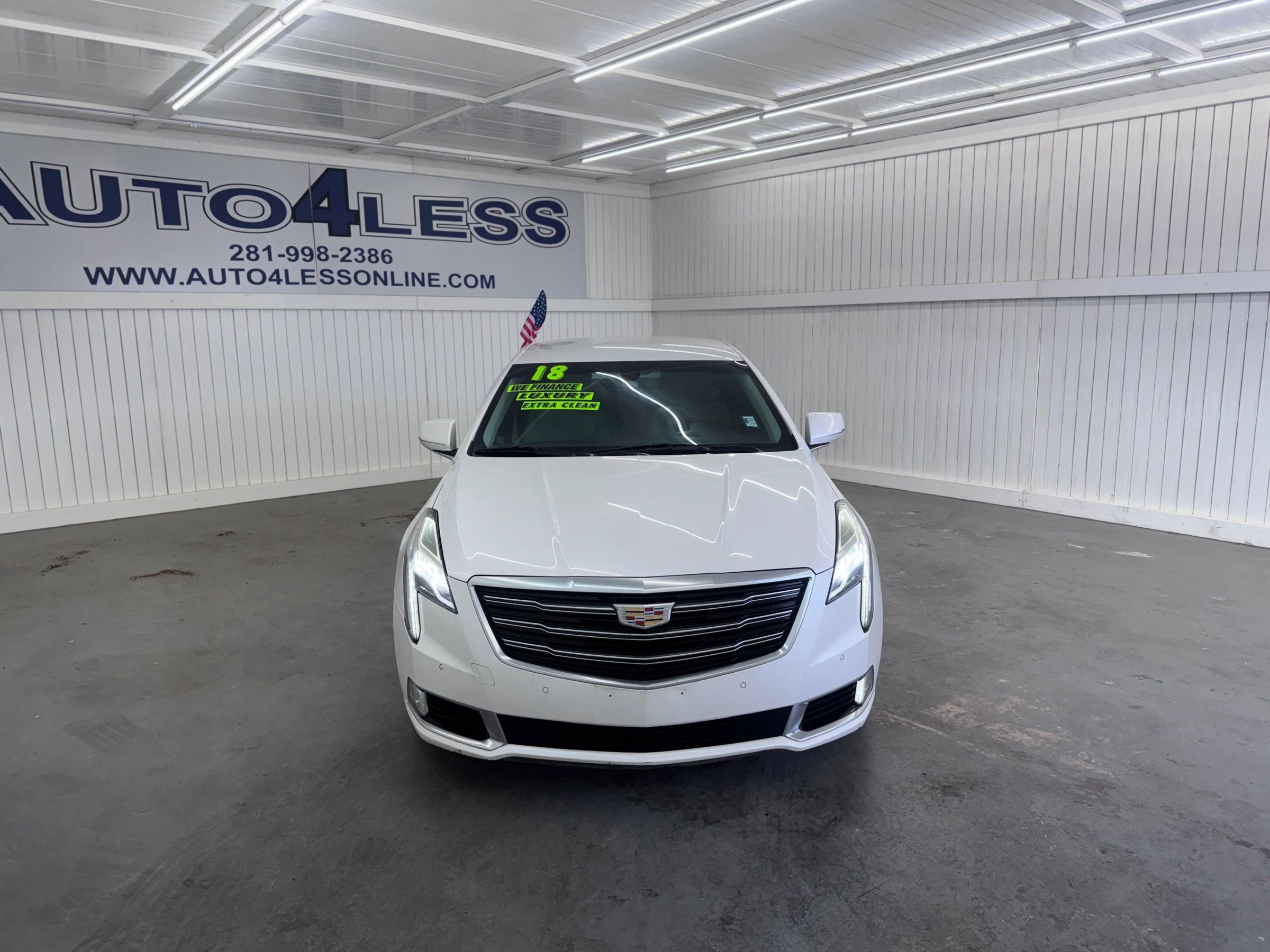 Used 2018 Cadillac XTS Luxury image 2