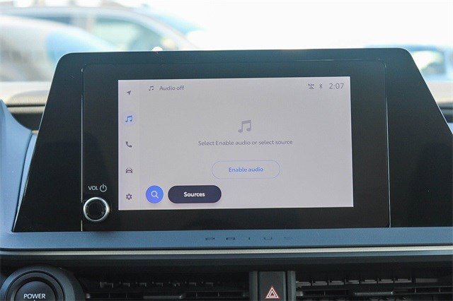 Certified 2024 Toyota Prius LE image 15