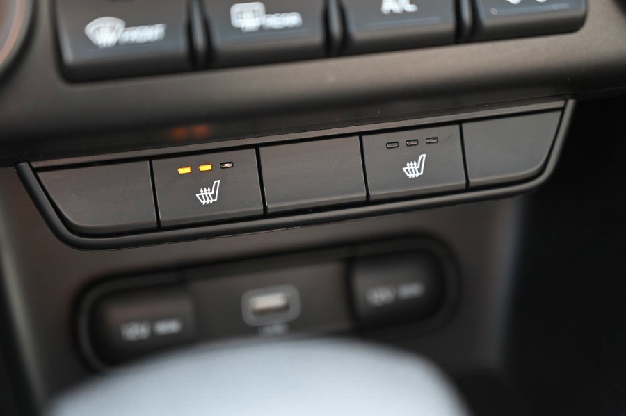 Used 2022 Kia Sportage Nightfall Edition image 29