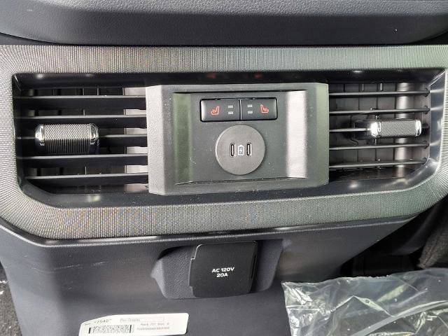 New 2026 Ford F250 Platinum w/ Tremor Off-Road Package image 8