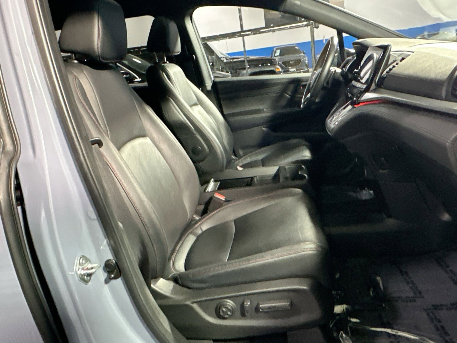 Used 2024 Honda Odyssey Sport image 35