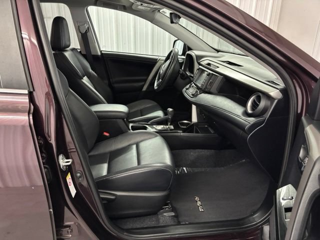 Used 2018 Toyota RAV4 Limited FWD image 27