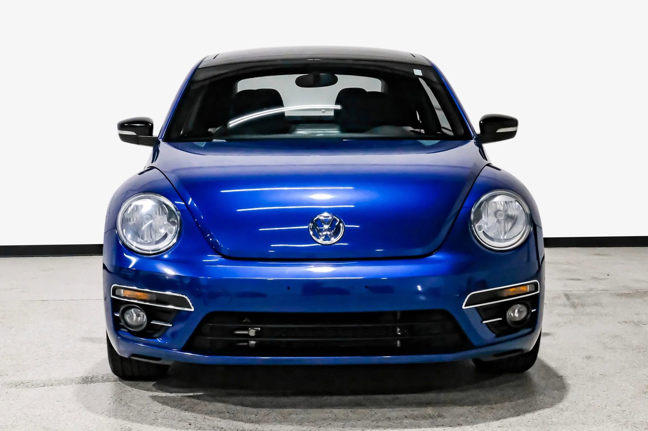 Used 2014 Volkswagen Beetle GSR image 3