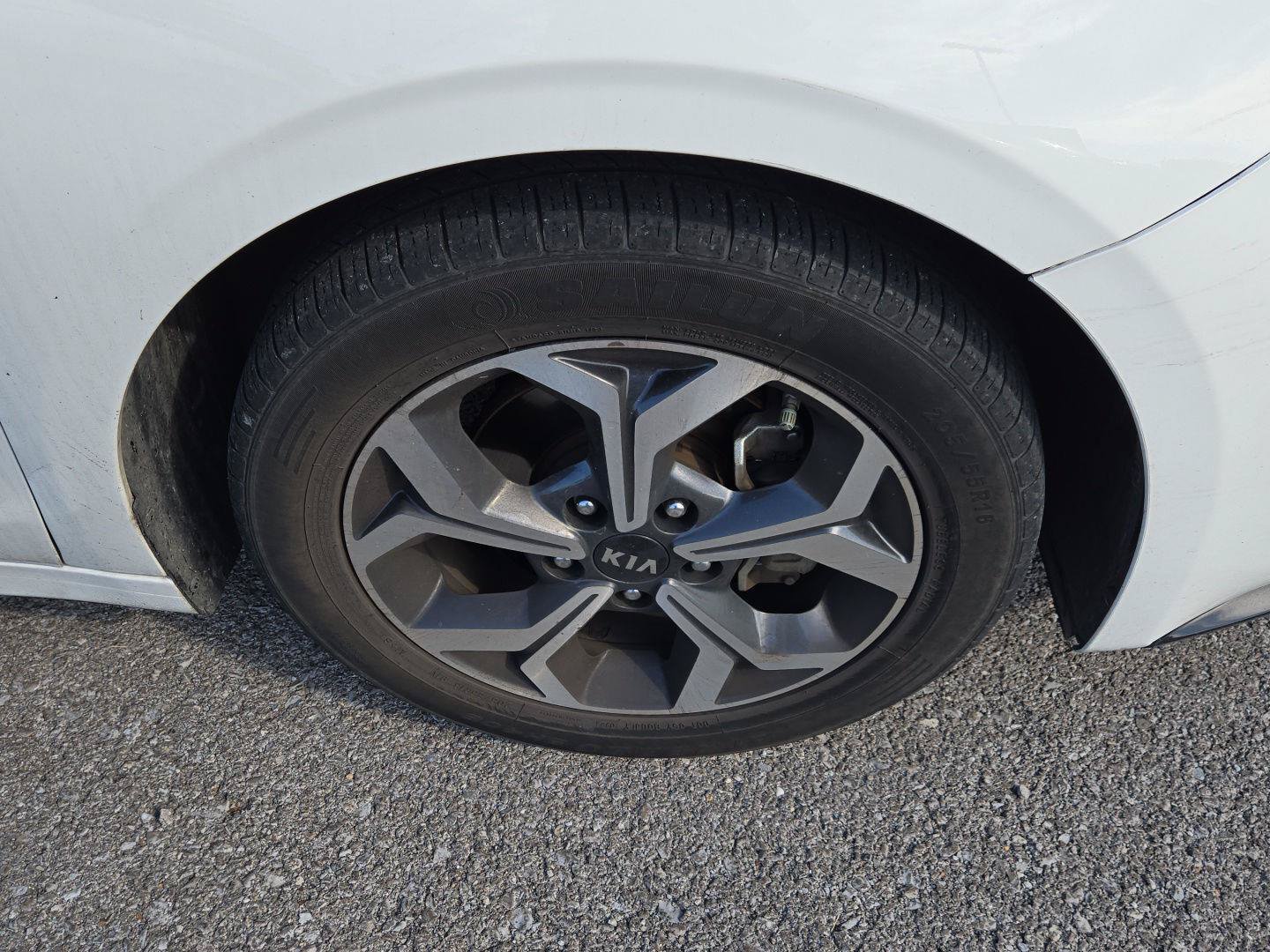 Used 2021 Kia Forte LXS FWD image 9