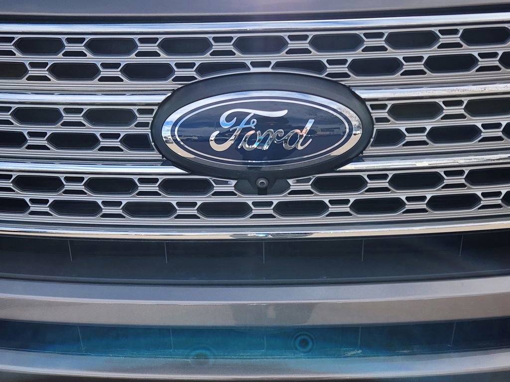 Used 2021 Ford Explorer Limited w/ Hybrid Equipment Group 310A image 22