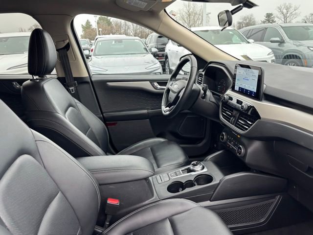 Used 2020 Ford Escape SEL image 14