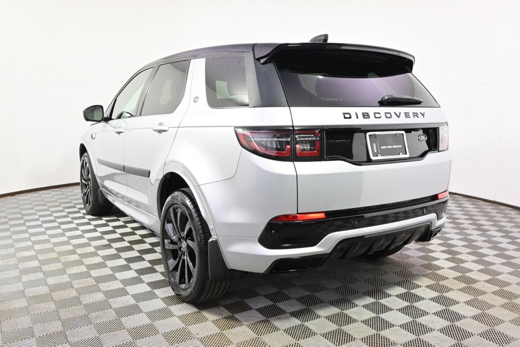 Used 2021 Land Rover Discovery Sport SE R-Dynamic image 4
