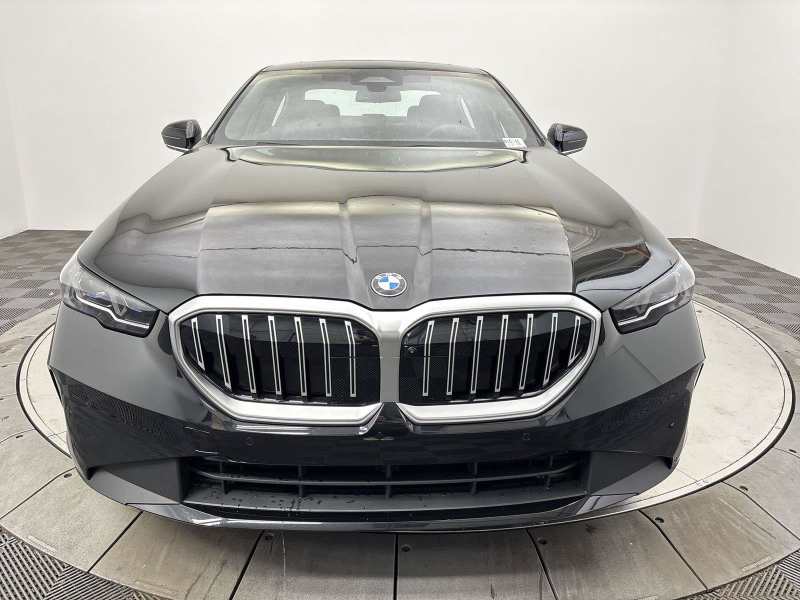 New 2027 BMW 530i xDrive w/ Premium Package AWD/4WD image 14