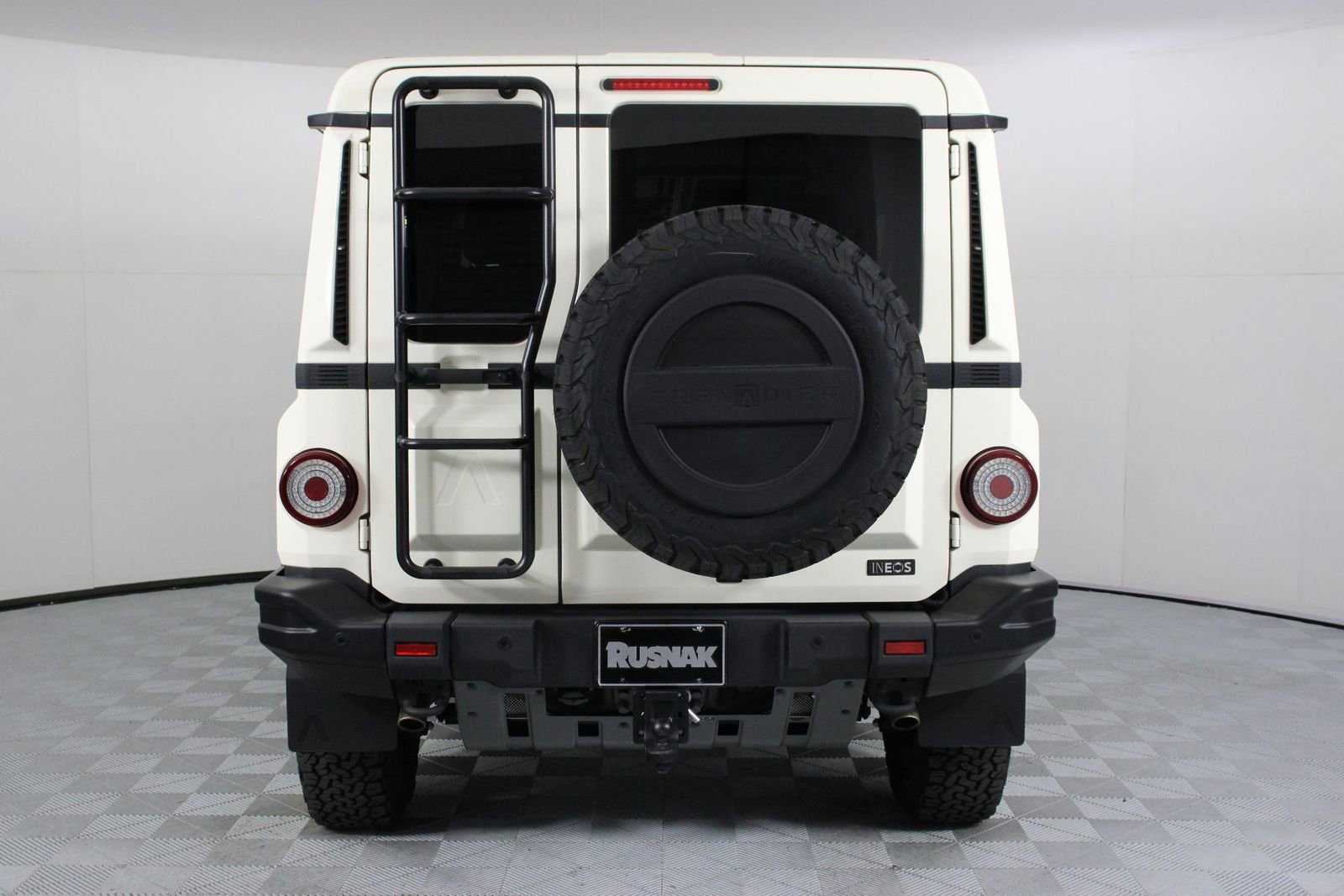 Used 2025 INEOS Grenadier Fieldmaster Edition image 5