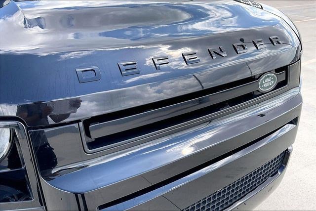 Used 2022 Land Rover Defender 110 X image 32