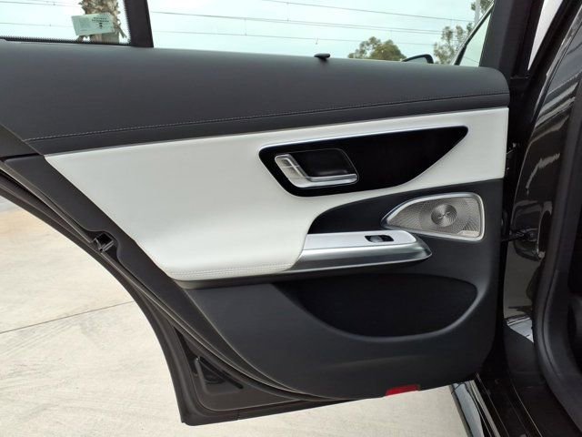 New 2026 Mercedes-Benz E 53 AMG e 4MATIC Sedan image 17