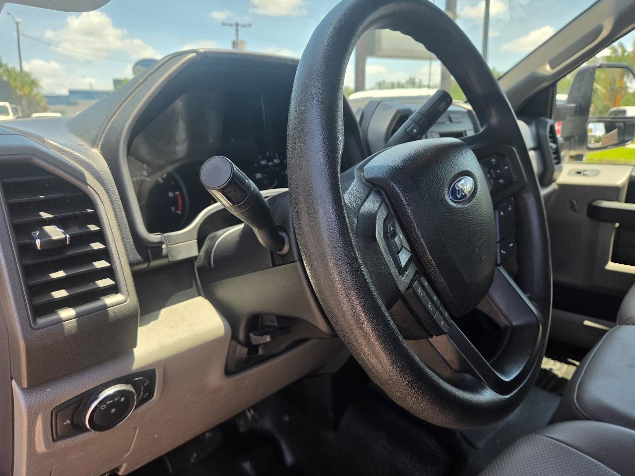 Used 2021 Ford F350 XL w/ Power Equipment Group AWD/4WD image 10