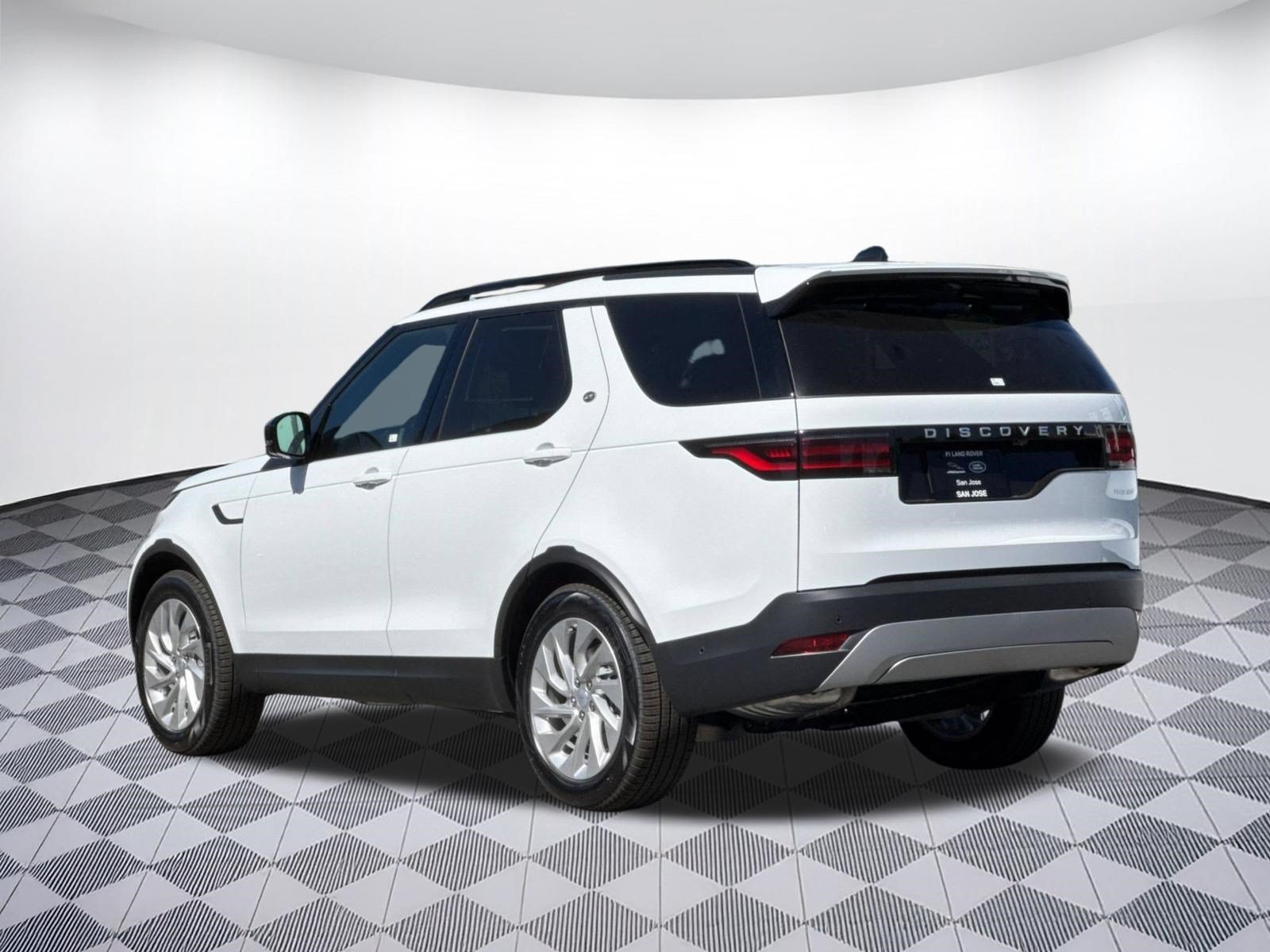 New 2026 Land Rover Discovery S AWD/4WD image 3