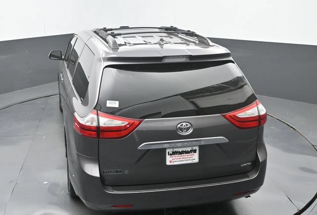 Used 2019 Toyota Sienna Limited FWD image 30