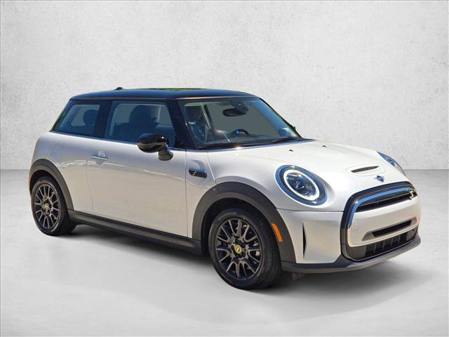 Used 2024 MINI Cooper SE image 3